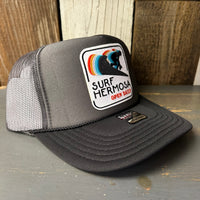 SURF HERMOSA BEACH :: OPEN DAILY Trucker Hat - Charcoal/Black (Curved Brim)