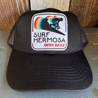 Hermosa Beach SURF HERMOSA :: OPEN DAILY - 5 Panel Mid Profile Trucker Hat - Black