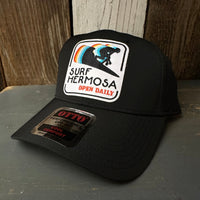 Hermosa Beach SURF HERMOSA :: OPEN DAILY - 6 Panel Low Profile Baseball Cap - Black