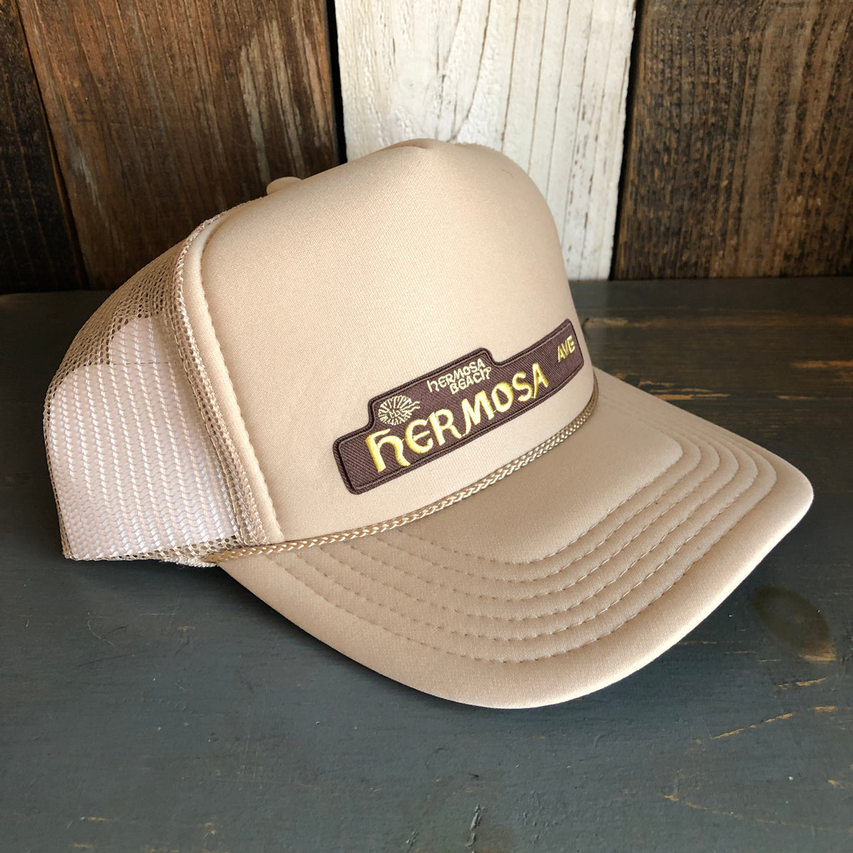 Hermosa Beach MUY HERMOSA High Crown Trucker Hat - Khaki/White – Wicked+