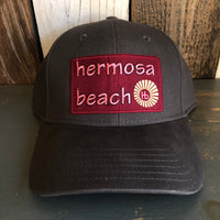Hermosa Beach WELCOME SIGN - 6 Panel Low Profile Baseball Cap Adjustable Lightweight Metal Buckle - Charcoal Grey